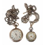 2 Taschenuhren mit UhrenkettenSchweiz, um 1900, Silber 800/935/Metall, Damentaschenuhr mit weißem