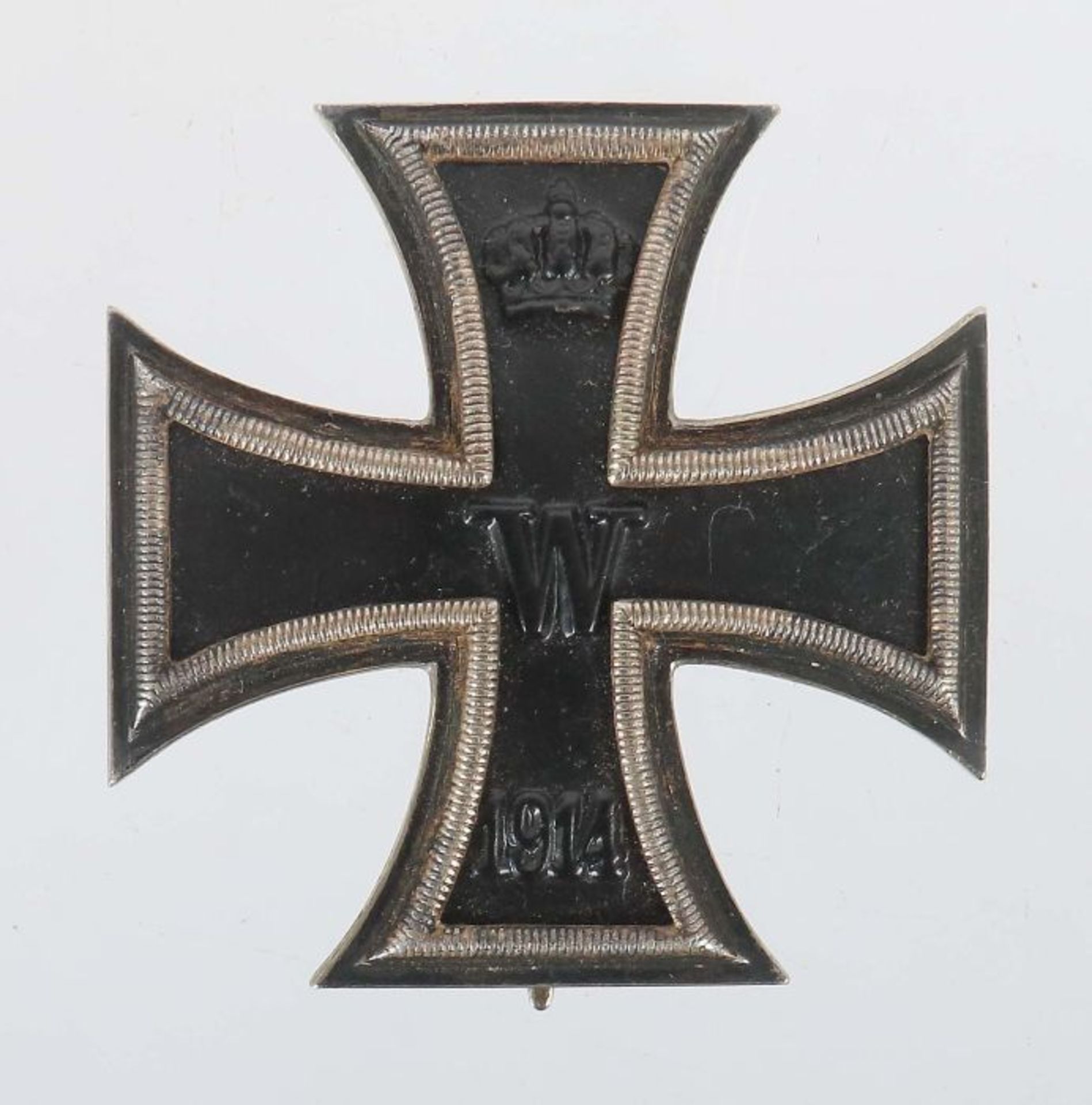 Eisernes Kreuz1. Klasse, 1914, Eisenkern geschwärzt, gebogte Form, gemarkt "800", sich