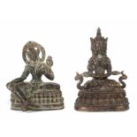 2 Buddha-FigurenNepal, Ende 19./1. Hälfte 20. Jh., Bronze/Gelbguss, 1x in lalitasana sitzender