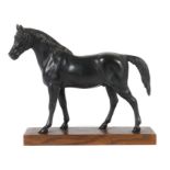 Bildhauer des 20. Jh.Wohl Wasseralfingen, "Das Pferd", Eisenguß patiniert, vollplastische,