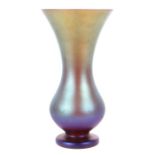 Große Myra-VaseWMF, Geislingen, 1930er Jahre, honigfarbenes Glas, in die Form geblasen,