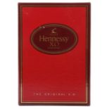 Hennessy X.O.Cognac, the original X.O, wohl 1990er Jahre, wohl 0,7 l. In ungeöffnetem