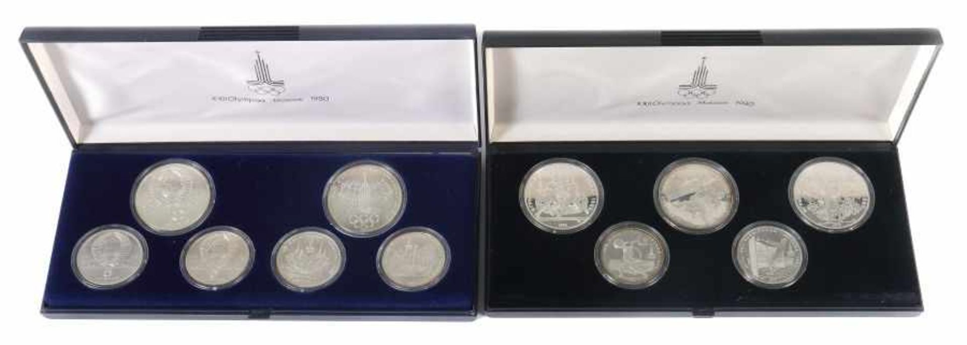 2 Münzsätze "Olympiade 1980"Moskau, 1977/79, Silber 900, ca. 265 g, 11 Münzen: 5x 10 Rubel und 6x