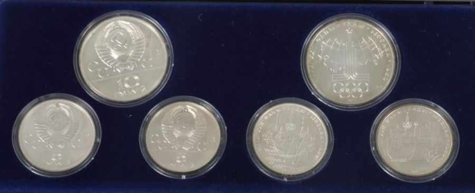 2 Münzsätze "Olympiade 1980"Moskau, 1977/79, Silber 900, ca. 265 g, 11 Münzen: 5x 10 Rubel und 6x - Bild 2 aus 3