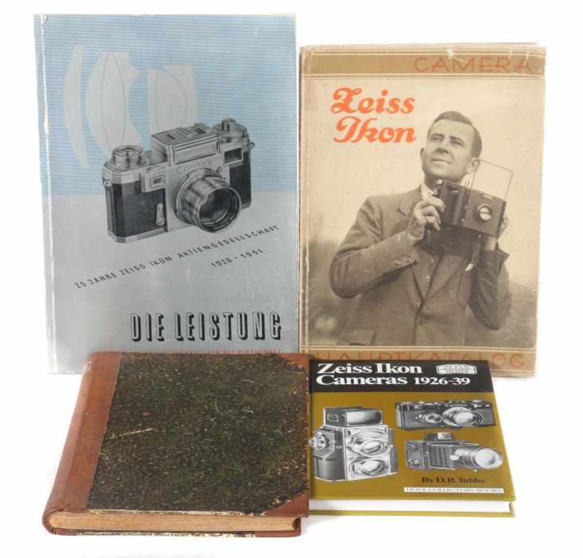 4 Bücher Zeissbest. aus: Zeiss Ikon Camera-Hauptkatalog, Zeiss-Ikon AG, Dresden, 1929; Die