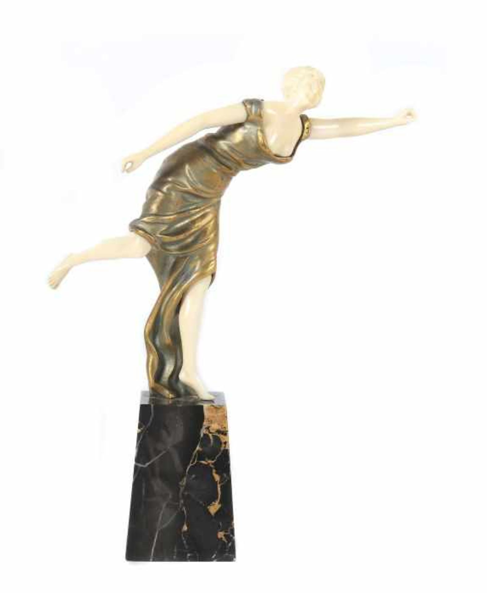 Omerth, Georgestätig 1895-1925, französischer Bildhauer. "Tanzende Bacchantin", Bronze vergoldet,