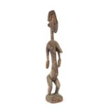 Große weibliche Figur der BambaraMali, Holz, H: 91 cm.- - -25.00 % buyer's premium on the hammer