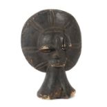 Büstenartige Maske der EketNigeria, Holz geschwärzt, H: 40 cm.- - -25.00 % buyer's premium on the