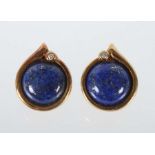 Paar Ohrstecker1980/90er Jahre, Gelbgold 585, runde Lapislazuli-Cabochons (zus. ca. 6 ct), umrahmt