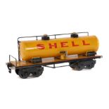 Tankwagen "Shell"Märklin, Spur 1, 1954/1, BZ 1928-35, Handlack, gelb mit Aufschrift "Shell",