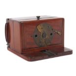 Frühe Schiebekasten-StereokameraH. Petschler & Co., Manchester, um 1860/70, Mahagonigehäuse mit