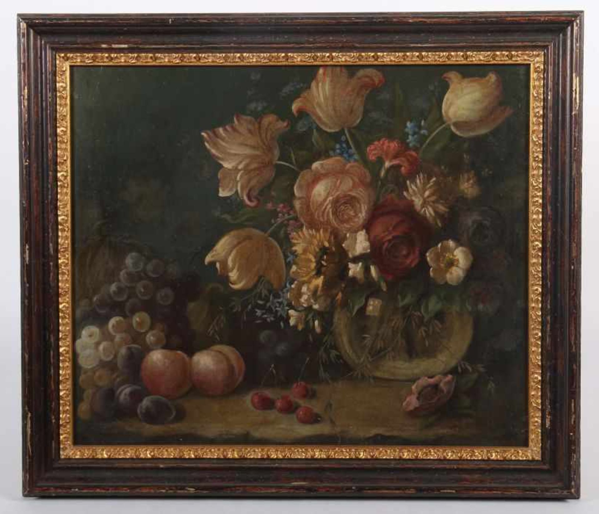 Maler des 18. Jh."Stillleben mit Blumen und Obst", spätsommerlicher Strauß in einer Glasvase, - Bild 2 aus 3