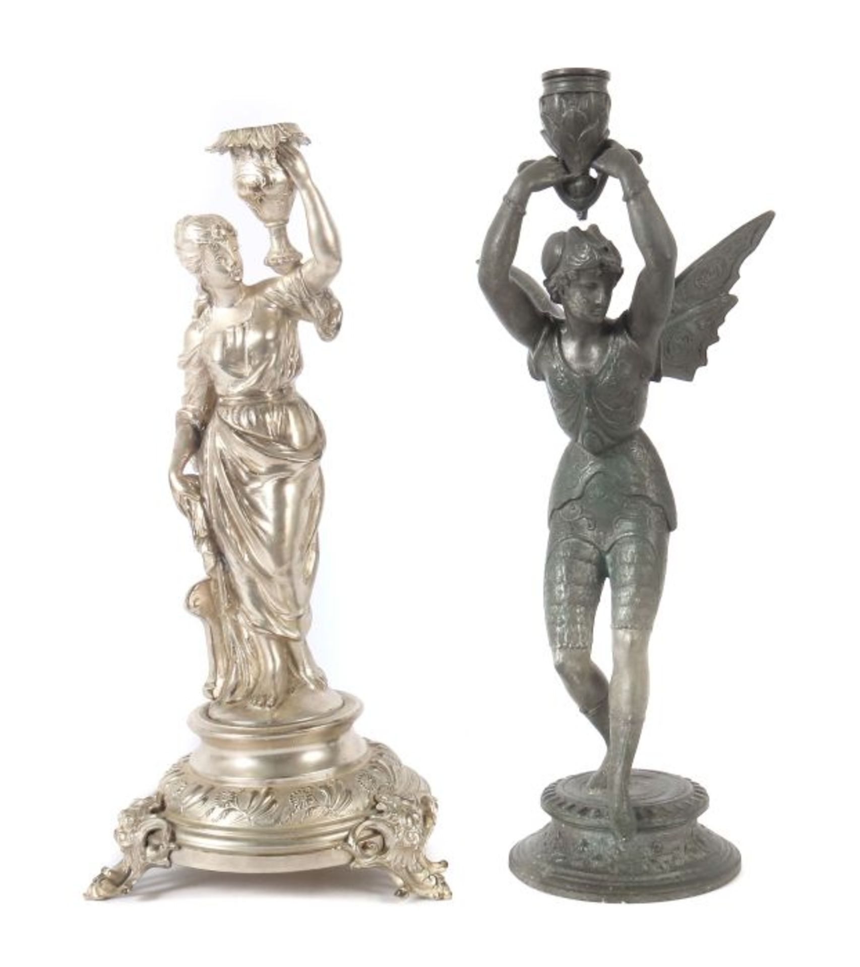 Zwei figürliche Tischleuchterum 1900, Metallguss, runder Sockel, stehende Fee bzw. galante Dame in