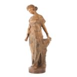 GambeaucheJugendstil-Figurine "Lygia", E: 1902/03, A: Goldscheider, Wien, heller Scherben,