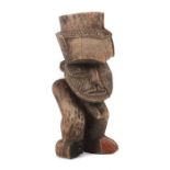 Figürlicher Becher der KubaDR Kongo, Holz, H: 29 cm.- - -25.00 % buyer's premium on the hammer