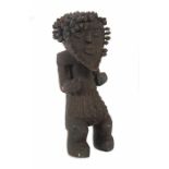 Standfigur der MambilaNigeria, Holz, geschwärzt, H: 43 cm.- - -25.00 % buyer's premium on the hammer