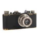 Kamera Leica I Modell CLeitz, Wetzlar, 1930, schwarz lackierter Messingkorpus, Objektiv: Leitz Elmar