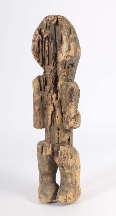 Standfigur der MambilaKamerun, Holz, Figur mit rotbraunem Bart H: 59 cm.- - -25.00 % buyer's premium - Image 2 of 2