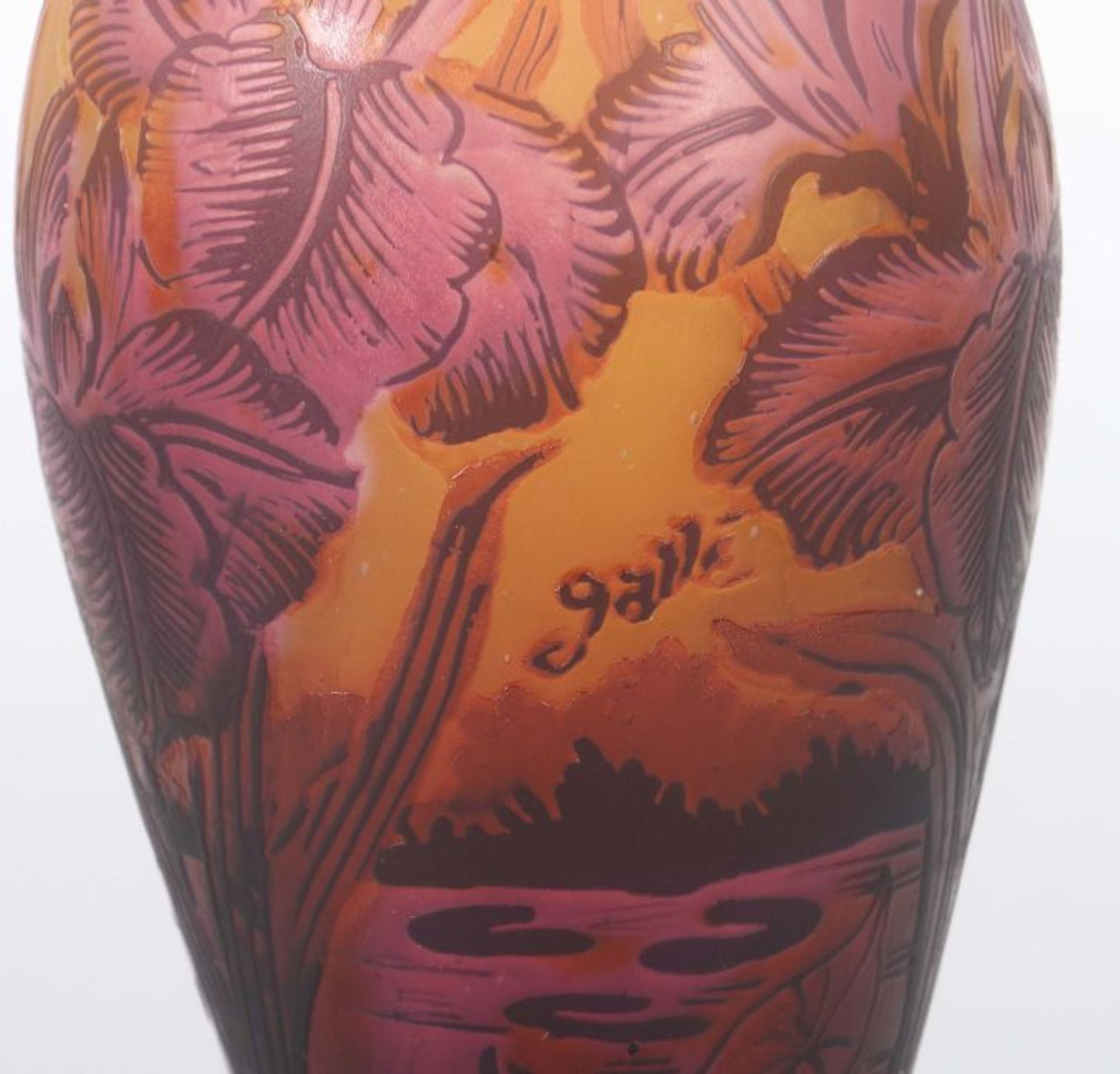 Vase mit Libellendekorwohl Émile Gallé, Nancy, 1900/1910, farbloses Glas formgeblasen, gelb und - Bild 3 aus 4