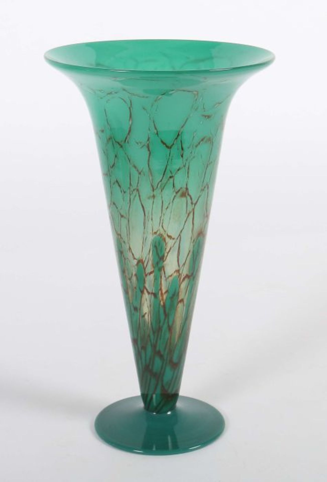 Hohe Ikora-TrichtervaseWMF Geislingen, 1930er Jahre, farbloses Kristallglas, mundgeblasen, - Bild 2 aus 3