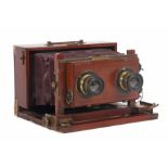 Frühe Stereo-LaufbodenkameraEngland, um 1870/80, für Platten im Format 90x180 mm, Mahagonigehäuse,