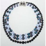 CollierChristian Dior, vintage/1961, Modeschmuck, 3-strängig gefädelte Kette mit verschiedenenblauen