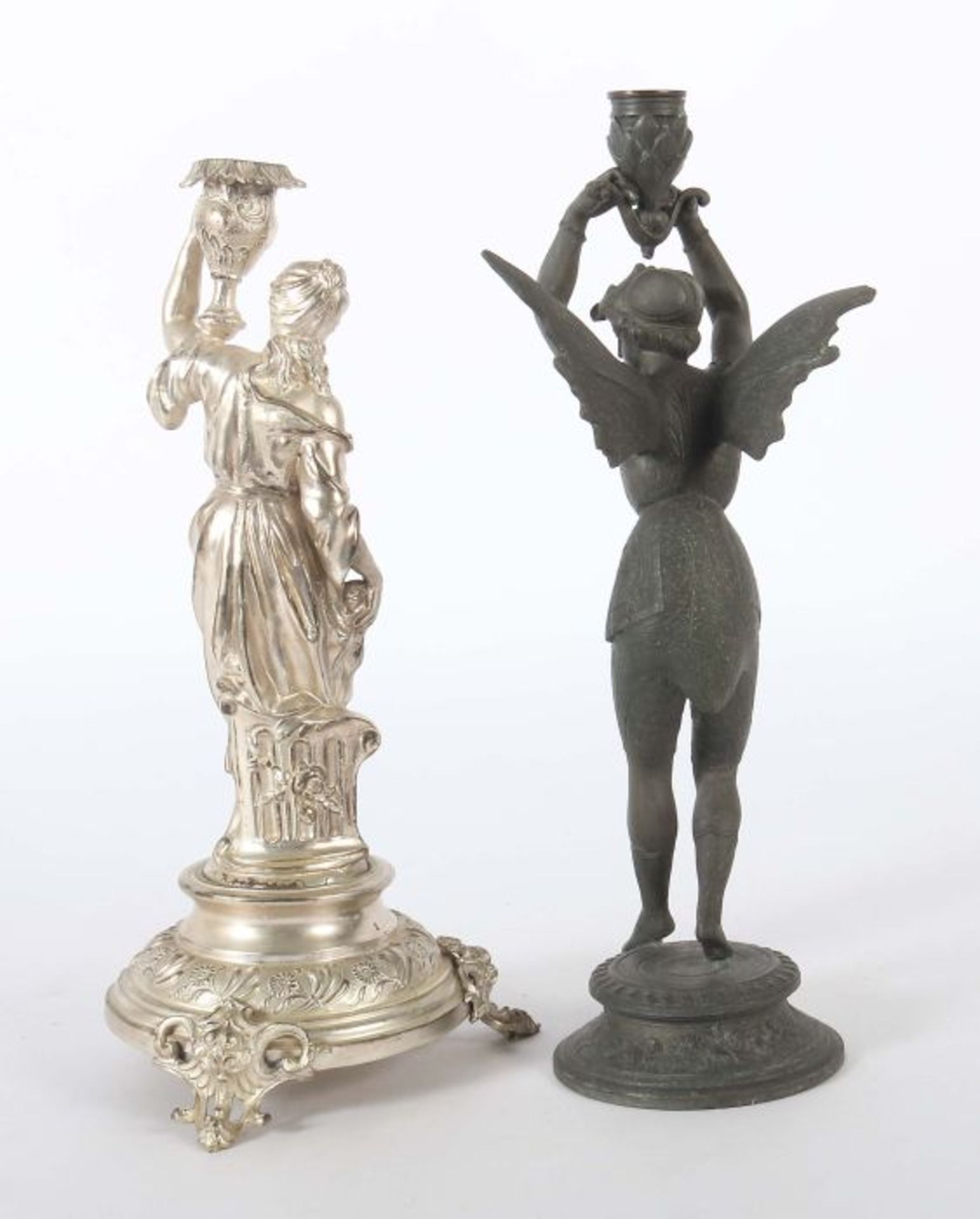Zwei figürliche Tischleuchterum 1900, Metallguss, runder Sockel, stehende Fee bzw. galante Dame in - Bild 2 aus 2