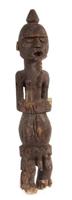 Standfigur der IbibioNigeria, Holz, mit Kinnbart, L: 105 cm.- - -25.00 % buyer's premium on the