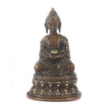 Buddha ShakyamuniTibet/Nepal, wohl um 1900, Bronze, in vajrasana sitzender Buddha auf