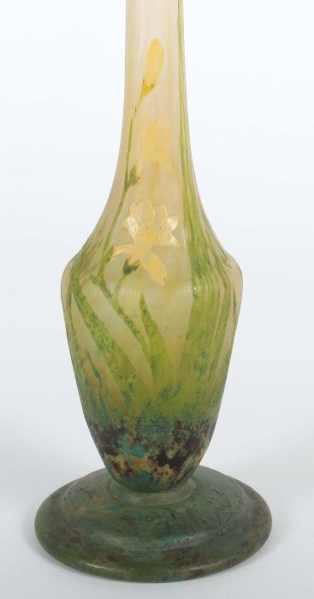 Vase "Freesias"Daum Frères & Cie, Verreries de Nancy, um 1910, farbloses Glas, mundgeblasen, - Bild 2 aus 4