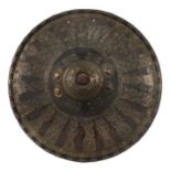 Schild der AmharaÄthiopien, 20. Jh., konischer Schild "tafa" oder "gasha", aus Leder? geformt, reich