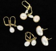 LOT VON 4 PAAR OHRSCHMUCK333/000 Gelbgold mit Perlen. Brutto ca. 9,8g