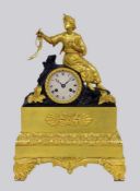 PENDULE MIT ORIENTALISCHER FIGURParis um 1827 Feuervergoldetes Bronzegehäuse mit türkischem Jüngling