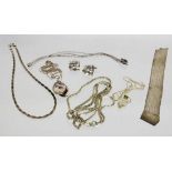 LOT 7 TEILE SILBERSCHMUCKBrutto ca. 126gA LOT OF 7 SILVER JEWELLERY ITEMS Gross weight approximately