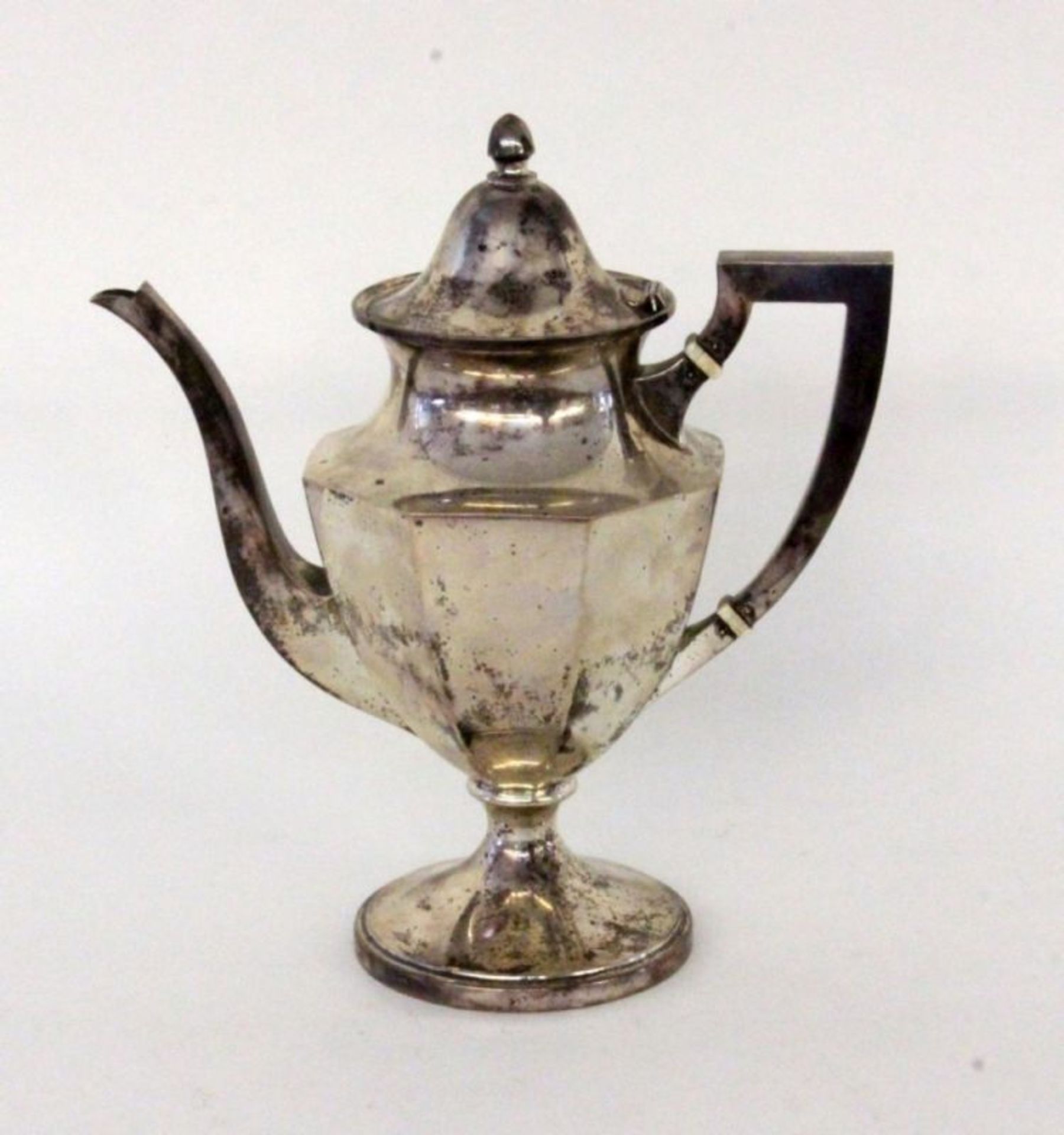 KAFFEEKANNE20.Jh. 925/000 Sterling Silber. Empireform. Gest., H.27,5cm, ca. 524gA COFFEE POT 20th