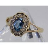 DAMENRRING585/000 Gelbgold mit Edeltopas und Diamantkranz. Gr. 58, Brutto ca. 2,8gA LADIES' RING