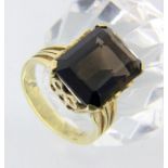 DAMENRING585/000 Gelbgold mit Rauchtops. Gr. 56, Brutto ca. 8,4gA LADIES' RING 585/000 yellow gold