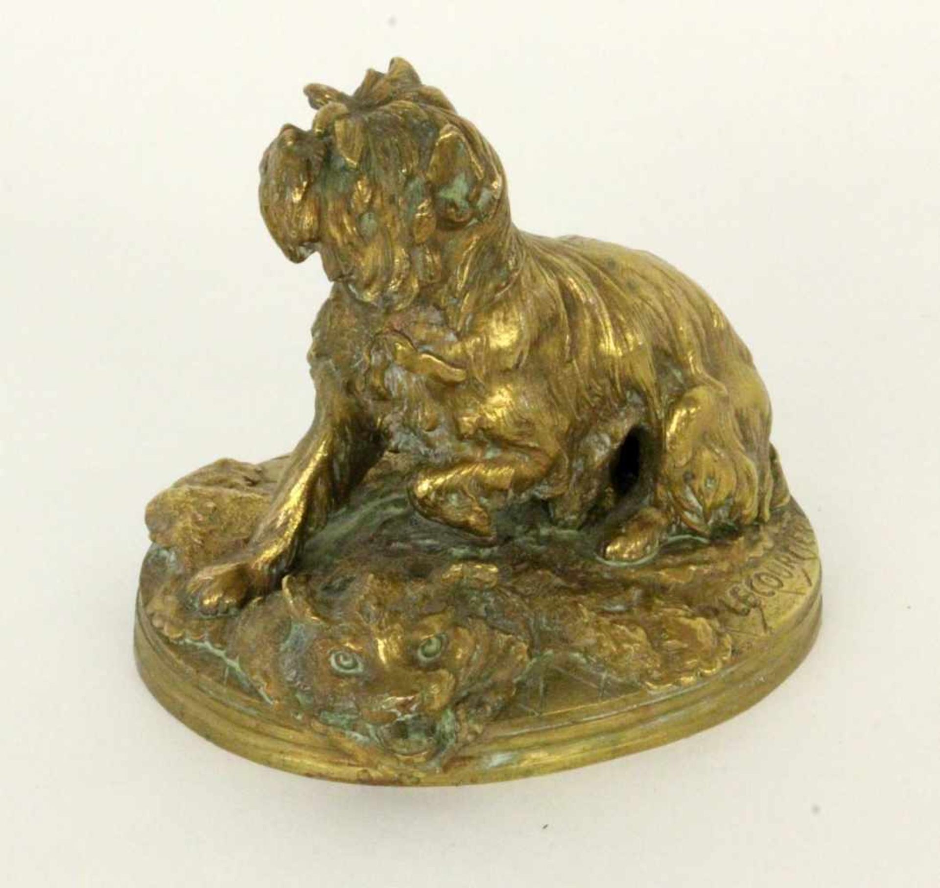 PROSPER LECOURTIER (nach)Gremilly 1851 - 1924 Paris Hund auf Katzenfell. Bronze, vergoldet. Auf