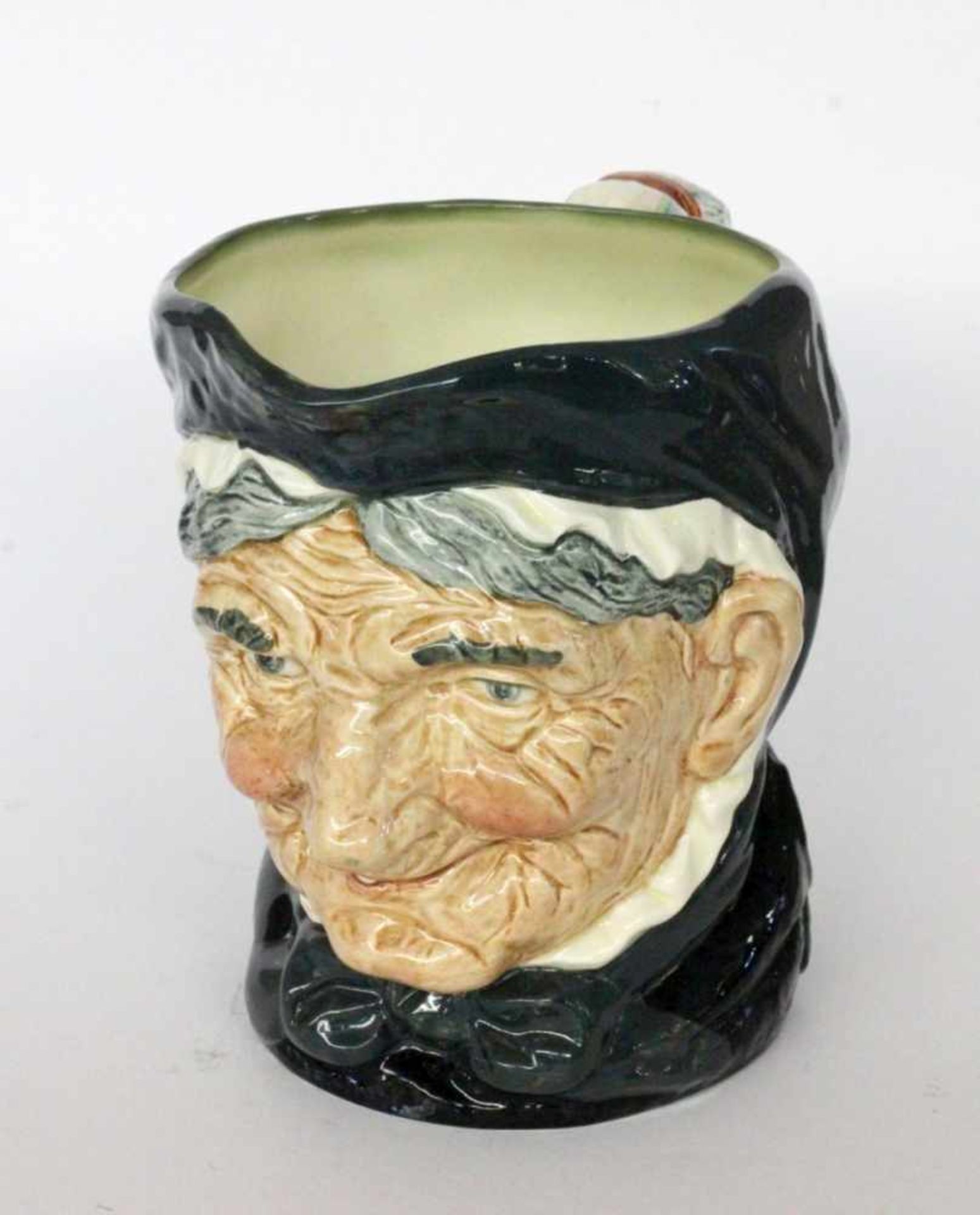 ROYAL DOULTON CHARAKTER KRUGEngland "Granny" Bunt staffierte Keramik. Manufakturmarke. H.15cmA ROYAL