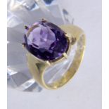 DAMENRING585/000 Gelbgold mit Amethyst. Ringgr. 56, Brutto ca. 6,6gA LADIES' RING 585/000 yellow