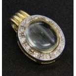 A PENDANT 585/000 yellow gold with moonstone and brilliant cut diamonds. Gross weightapproximately
