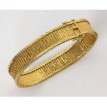 A BRACELET 750/000 yellow gold. 18 cm long, approximately 33 gramsARMBAND750/000 Gelbgold. L.18cm,