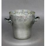 AN ICE BUCKET Ravinet d'Enfert, France 20th century Silver-plated metal. Hallmarked. 13.5cm