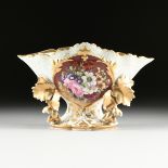 AN OLD PARIS PORCELAIN PARCEL GILT AND FLORAL PAINTED MANTLE VASE, MID 19TH CENTURY, of triangular