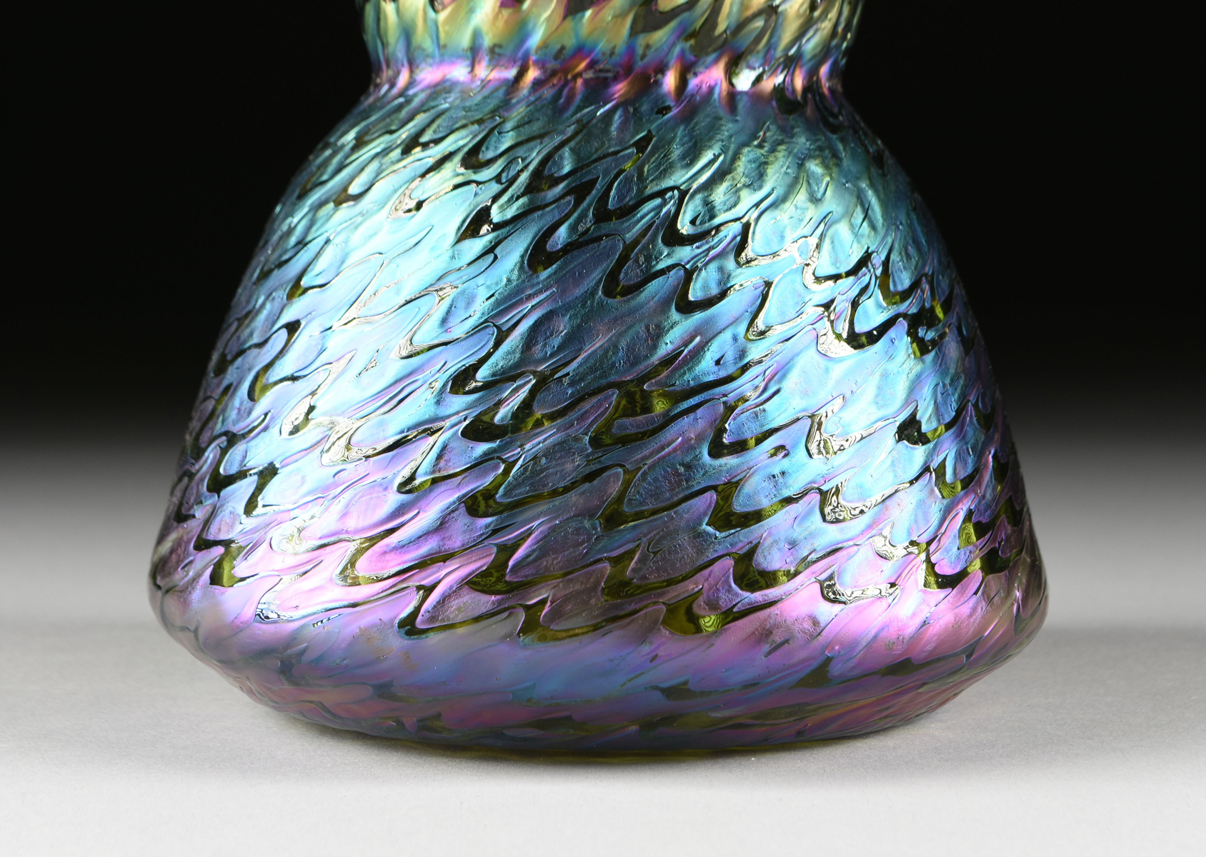 TWO IRIDESCENT ART GLASS VASES, LUNDBERG STUDIOS, CALIFORNIA, CIRCA 1996, the trumpet vase with a - Image 3 of 12