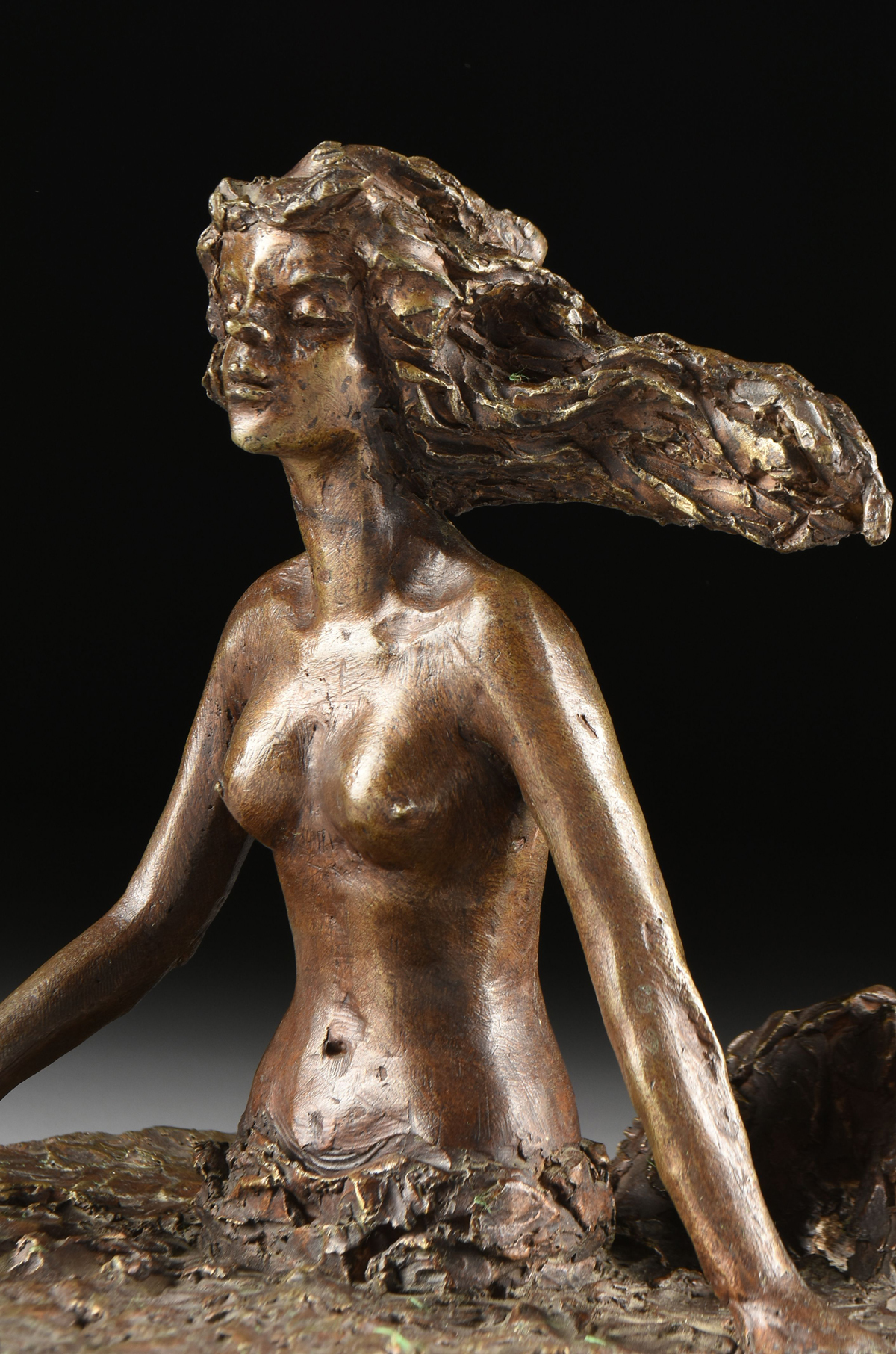 VICTOR SALMONES (Mexican 1937-1989) A SCULPTURE, "Sirena," cast bronze mounted to a white granite - Image 7 of 11