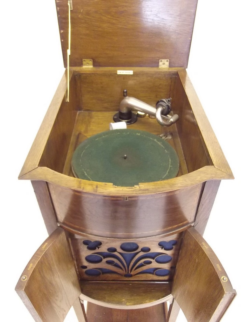 An HMV gramophone in floor standing oak case with inlay, and Exhibition style speakers - Image 2 of 3