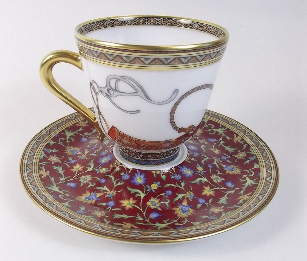 A Hermes tea and dinner service 'Cheval D'Orient' comprising: eight tea cups and saucers, eight - Image 4 of 4