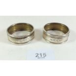 A pair of silver napkin rings London 1993, 18g