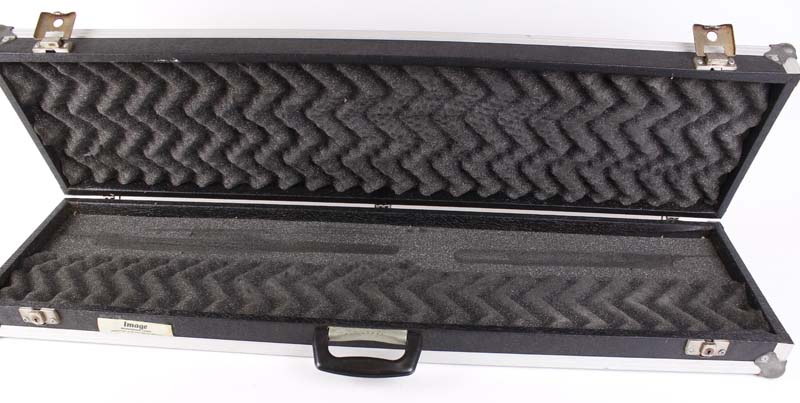 Vinyl covered gun transport case with reinforced corners, foam lined interior, max. internal - Image 2 of 2